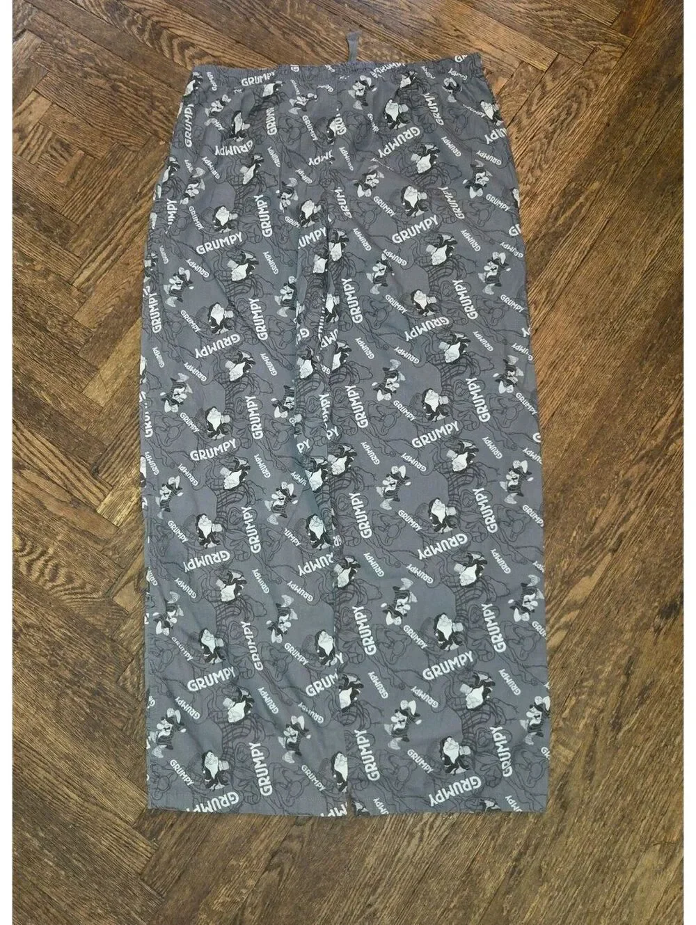 Disney Parks Mens XL Grey Grumpy Novelty Print Pjs All Over Print EUC